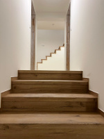 BUKOMA Vinylové schody s nosem Moravany u Brna - podlaha zákazníka